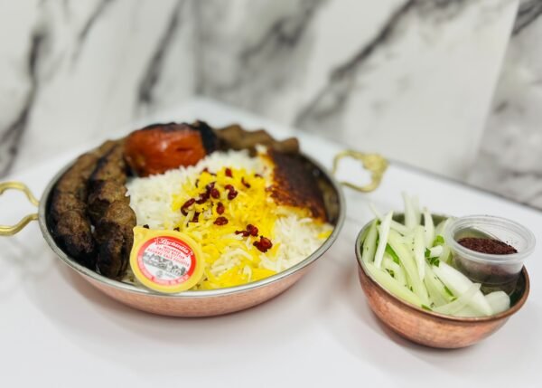 Kebab koobideh avec du riz